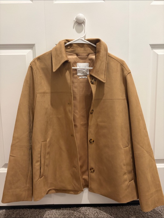 Abercrombie & Fitch Jackets & Blazers - Abercrombie & Fitch Women's Tan Shirt Jacket